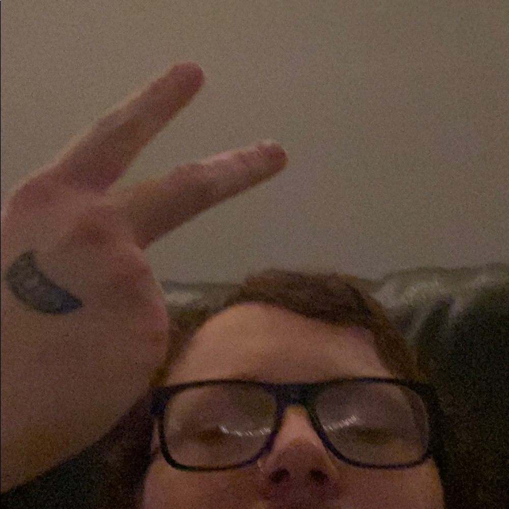 Meet your Posher, Emil